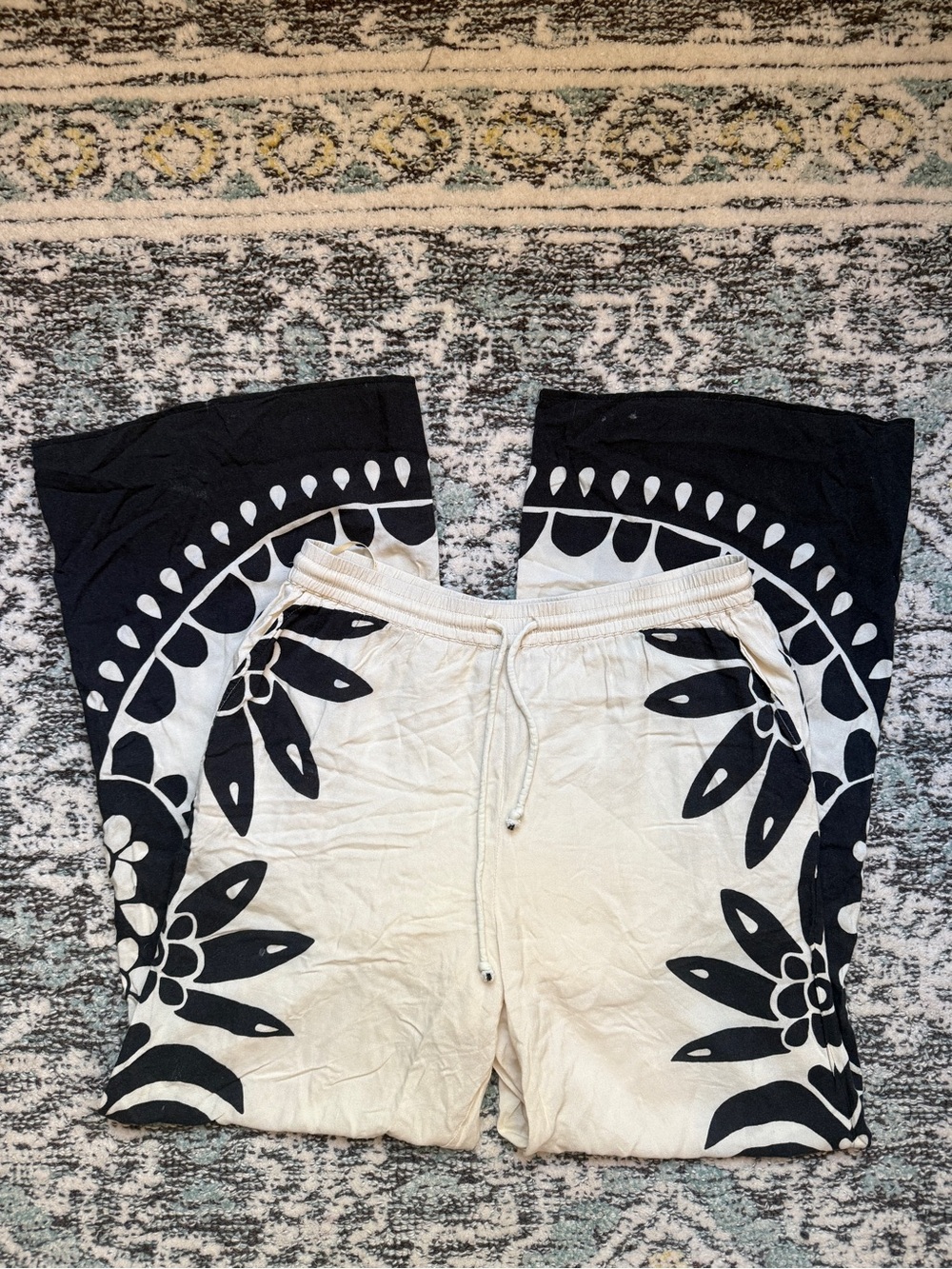 Farm Rio ‘Martina’ Pull on Pant - Picture 5 of 8
